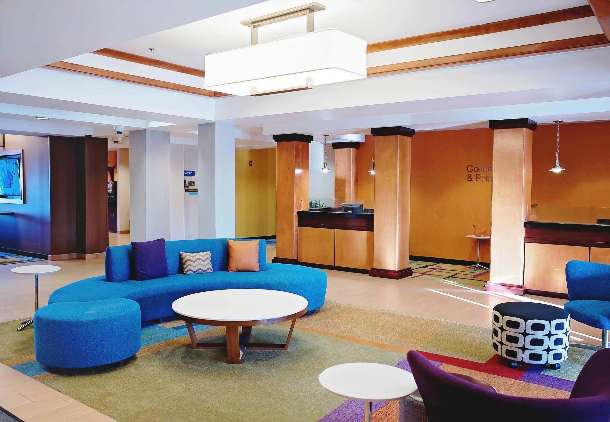 Comfort & - Des Moines Hotel