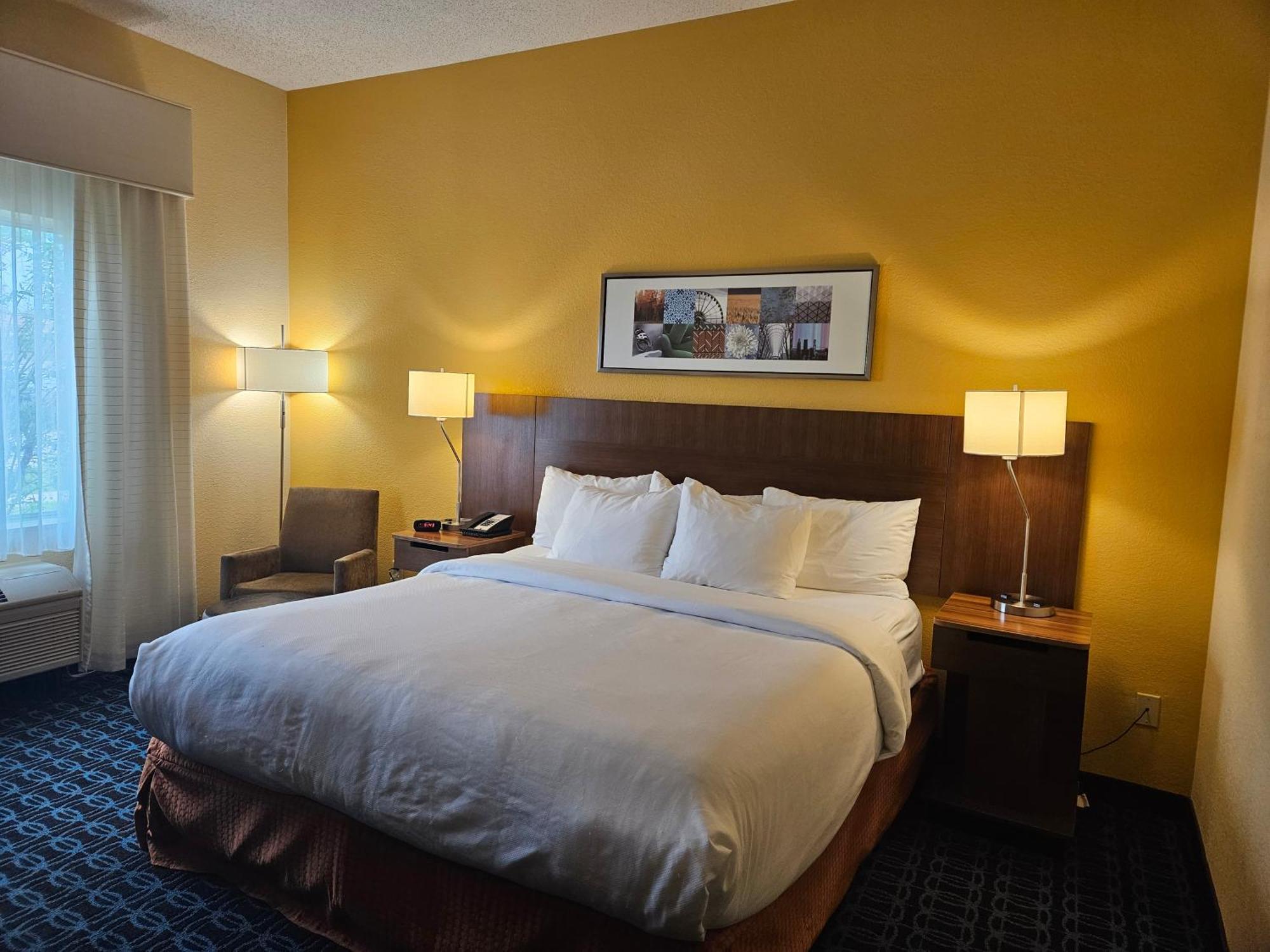 Comfort & - Des Moines Hotel 2*